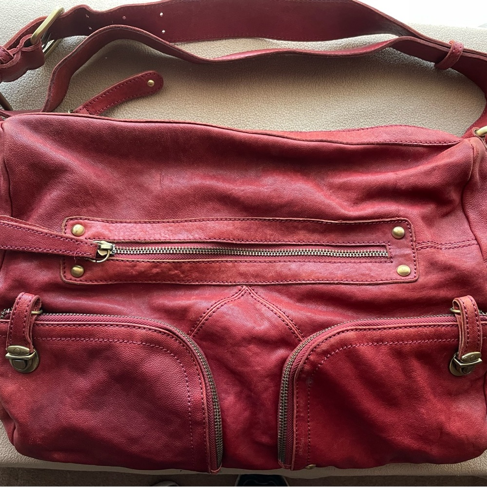 Chocolat Blu: Shoulder handbag purse, crimson red